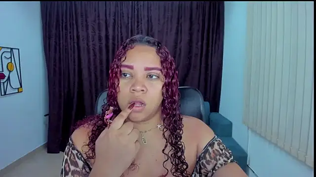 Snapshot of AngelaCoffee chatting on 10/10/25, 10:09 AngelaCoffee online show from 10/10/25, 10:09