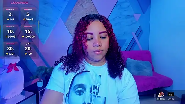 Snapshot of AngelaCoffee chatting on 10/28/25, 03:21 AngelaCoffee online show from 10/28/25, 03:21