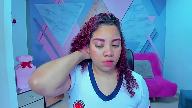 Snapshot of AngelaCoffee chatting on 11/14/25, 03:27 AngelaCoffee online show from 11/14/25, 03:27