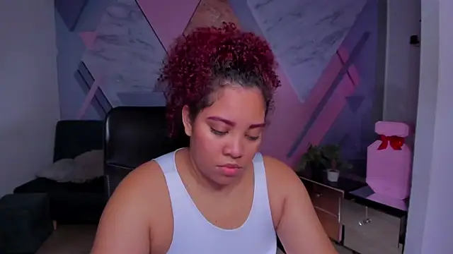 Snapshot of AngelaCoffee chatting on 11/22/25, 10:25 AngelaCoffee online show from 11/22/25, 10:25