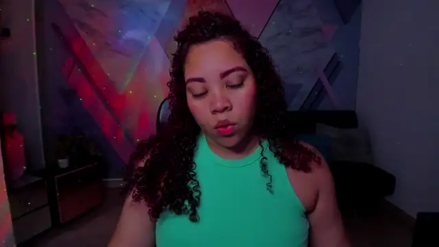 Snapshot of AngelaCoffee chatting on 12/04/25, 03:16 AngelaCoffee online show from 12/04/25, 03:16