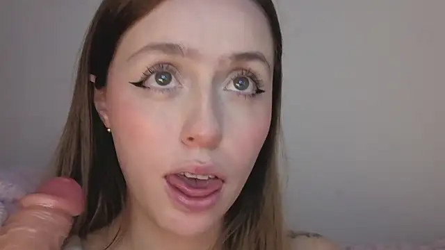 SofiaGc online show from 10/27/25, 03:43