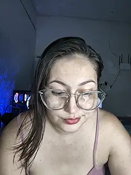 Snapshot of dani123unica chatting on 05/25/26, 10:27 dani123unica online show from 05/25/26, 10:27