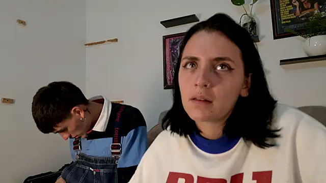 DeniseandDerek time online show from 02/08/25, 01:22