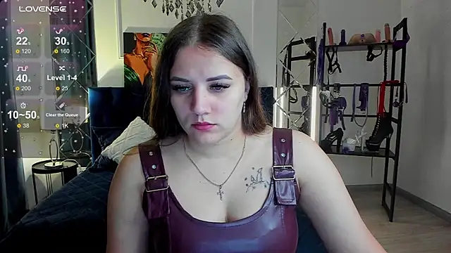 Snapshot of CandyKimmy chatting on 10/17/25, 12:58 CandyKimmy online show from 10/17/25, 12:58