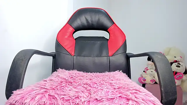 camila moore69 online show from 09/19/25, 12:56