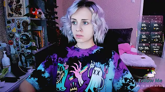 NaniMoore online show from 12/03/25, 07:56