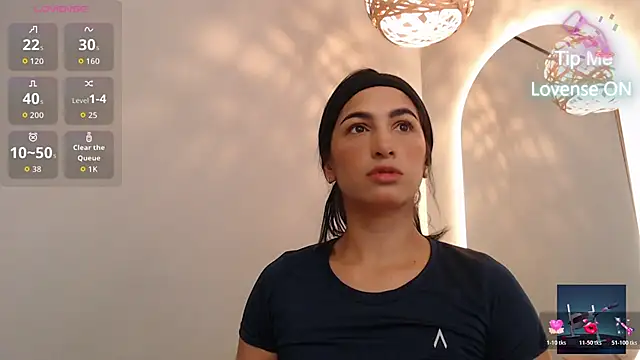 Thayssa ross online show from 06/09/26, 03:01