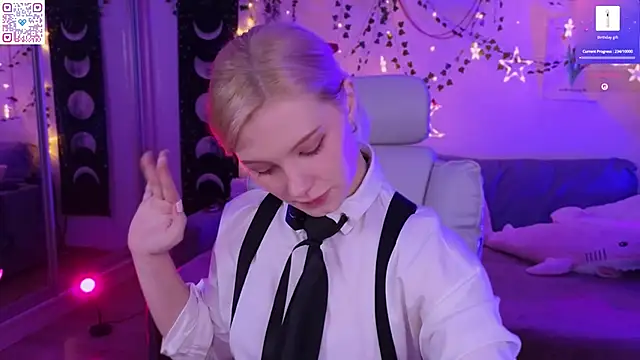 Moonlight Mia online show from 04/04/26, 09:12