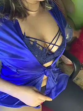 Snapshot of Asian_FemQeen chatting on 01/18/25, 04:53 Asian FemQeen online show from 01/18/25, 04:53