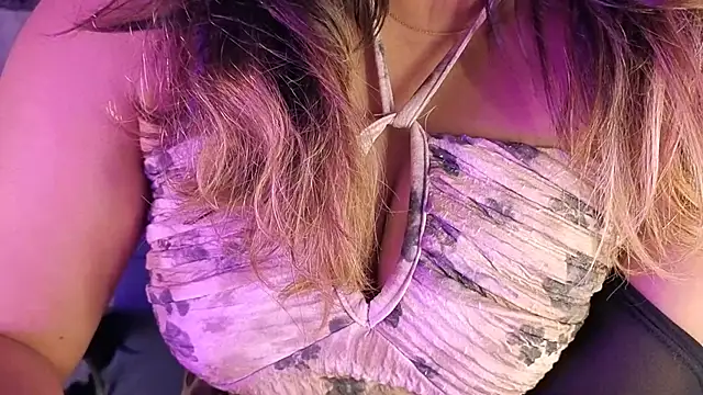 Snapshot of Asian_FemQeen chatting on 11/25/25, 07:41 Asian FemQeen online show from 11/25/25, 07:41