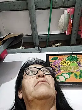 clarita 01 online show from 06/17/26, 10:32