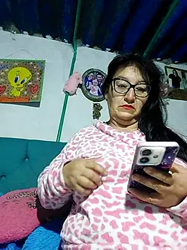clarita 01 online show from 06/23/26, 10:13
