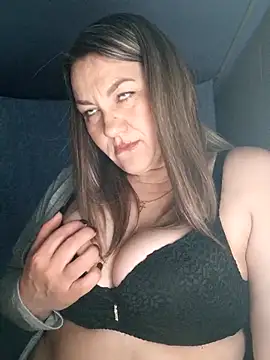 Snapshot of Ant0nina chatting on 02/28/26, 11:28 Ant0nina online show from 02/28/26, 11:28