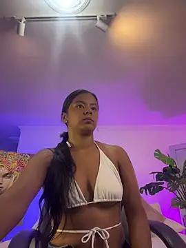 JANYLOVE   online show from 04/30/26, 10:54