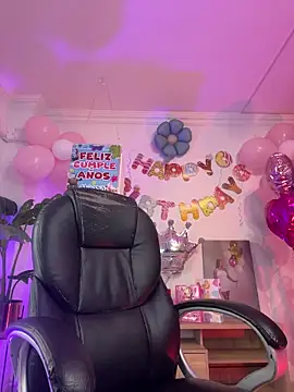 JANYLOVE   online show from 06/17/26, 11:01
