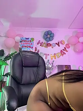 JANYLOVE   online show from 06/24/26, 11:09