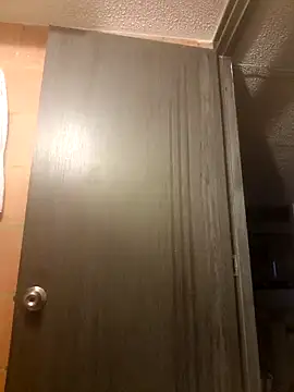 Snapshot of kitty_84 chatting on 02/13/26, 10:00 kitty 84 online show from 02/13/26, 10:00