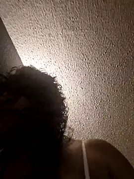 Snapshot of kitty_84 chatting on 02/20/26, 10:05 kitty 84 online show from 02/20/26, 10:05