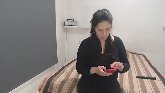 Snapshot of lulitasexy chatting on 10/13/25, 12:16 lulitasexy online show from 10/13/25, 12:16