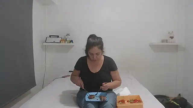 Snapshot of lulitasexy chatting on 03/22/26, 01:20 lulitasexy online show from 03/22/26, 01:20