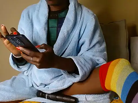 Snapshot of lavishh_linds chatting on 02/15/25, 03:52 lavishh linds online show from 02/15/25, 03:52