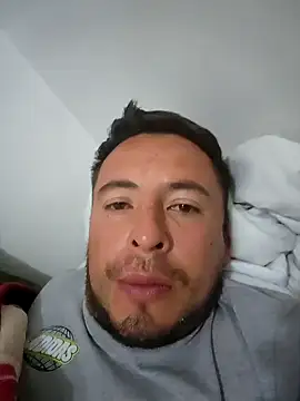 Snapshot of Kingkushflow chatting on 11/17/25, 05:24 Kingkushflow online show from 11/17/25, 05:24