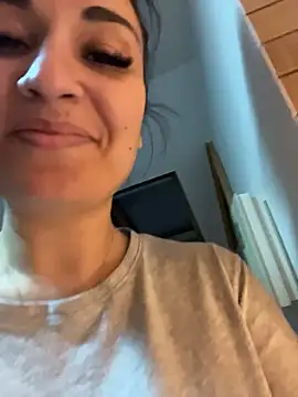 Snapshot of AlexandraRand chatting on 01/16/26, 04:00 AlexandraRand online show from 01/16/26, 04:00