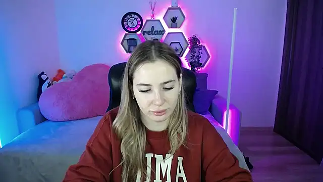 Snapshot of SabrinViolet chatting on 02/18/26, 09:16 SabrinViolet online show from 02/18/26, 09:16