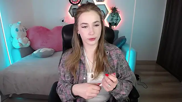 SabrinViolet online show from 04/26/26, 08:12
