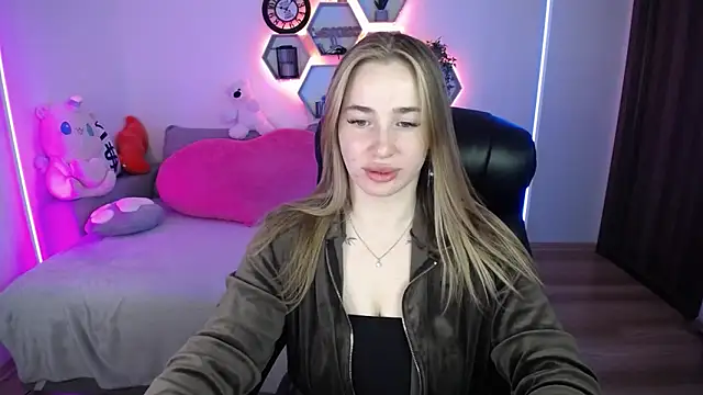 SabrinViolet online show from 05/09/26, 08:08