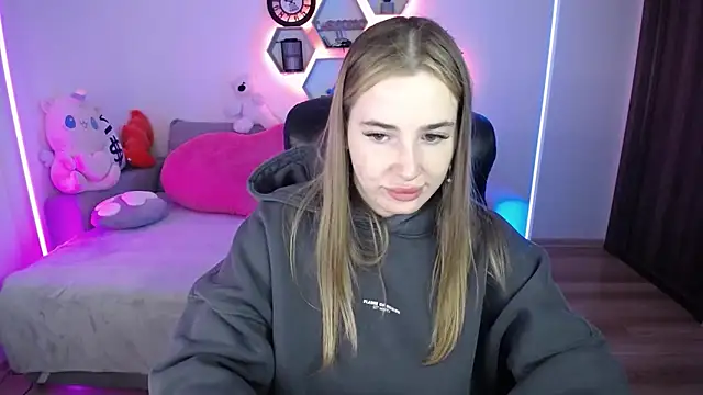 SabrinViolet online show from 05/13/26, 08:12
