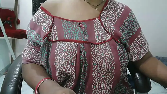 Snapshot of Cute_Ruhi99 chatting on 07/23/26, 04:21 Cute Ruhi99 online show from 07/23/26, 04:21