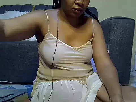 Snapshot of Sexy_Kezzy chatting on 06/08/26, 03:40 Sexy Kezzy online show from 06/08/26, 03:40