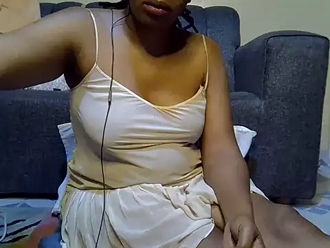 Snapshot of Sexy_Kezzy chatting on 07/31/26, 09:14 Sexy Kezzy online show from 07/31/26, 09:14
