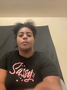 prettlovely14 online show from 12/18/25, 05:13