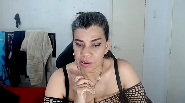 vikyadams online show from 02/28/25, 11:34