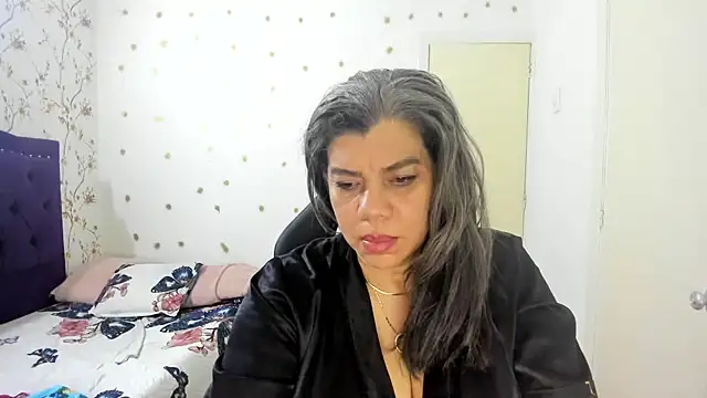 Snapshot of vikyadams chatting on 05/25/26, 05:24 vikyadams online show from 05/25/26, 05:24