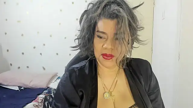 vikyadams online show from 06/24/26, 11:42