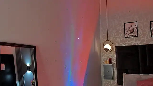 Luna  Ponce online show from 02/05/25, 05:53