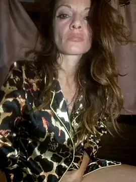 Snapshot of vampvanna23 chatting on 06/19/26, 12:59 vampvanna23 online show from 06/19/26, 12:59