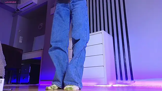 tinki winkii online show from 02/03/25, 11:36