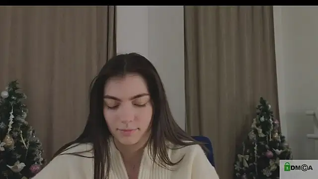 Snapshot of katty__cat chatting on 01/07/25, 04:05 katty cat online show from 01/07/25, 04:05