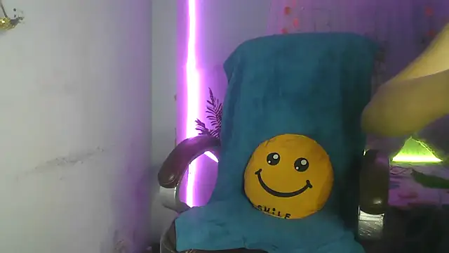 Queenhimanshi online show from 01/29/25, 12:12