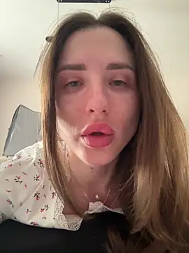 Snapshot of Jullia_Carter chatting on 04/03/26, 06:22 Jullia Carter online show from 04/03/26, 06:22