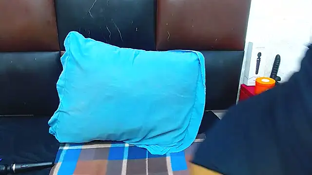 Snapshot of Brookylynbrownxx chatting on 02/17/25, 05:04 Brookylynbrownxx online show from 02/17/25, 05:04