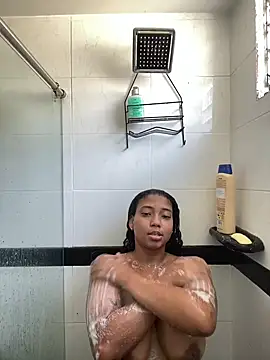 Snapshot of belacampbell chatting on 01/19/25, 05:39 belacampbell online show from 01/19/25, 05:39