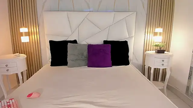 Snapshot of belacampbell chatting on 09/16/25, 05:08 belacampbell online show from 09/16/25, 05:08