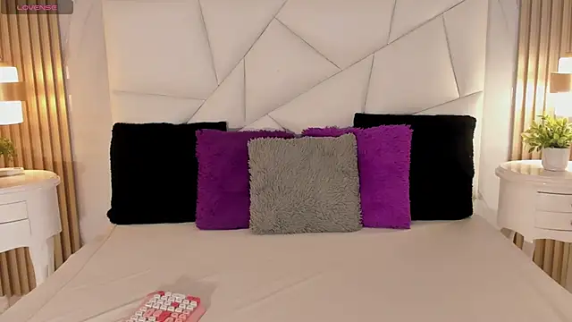 Snapshot of belacampbell chatting on 10/03/25, 05:37 belacampbell online show from 10/03/25, 05:37