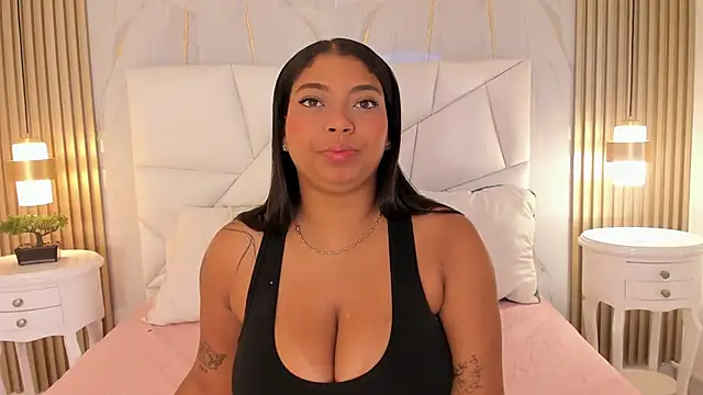 Snapshot of belacampbell chatting on 11/29/25, 11:57 belacampbell online show from 11/29/25, 11:57